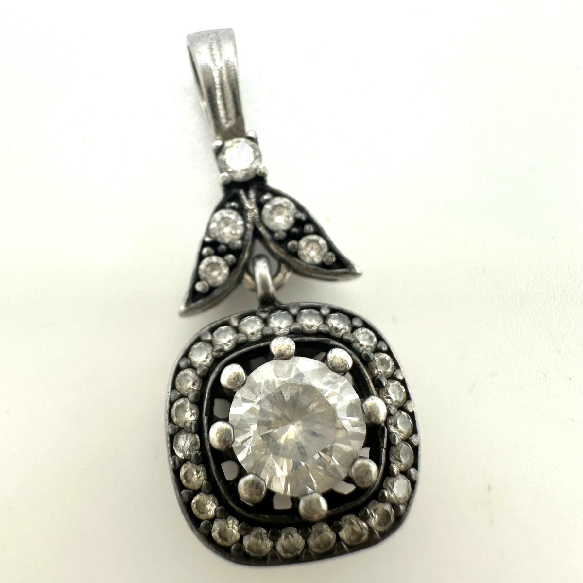 DGS Turkey 925 sterling silver clear cubic zirconia CZs leaf drop pendant