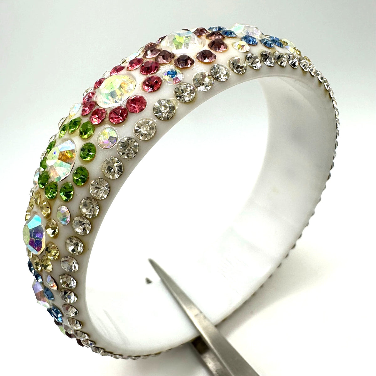 Vintage white lucite multicolor AB aurora borealis rhinestones bangle bracelet