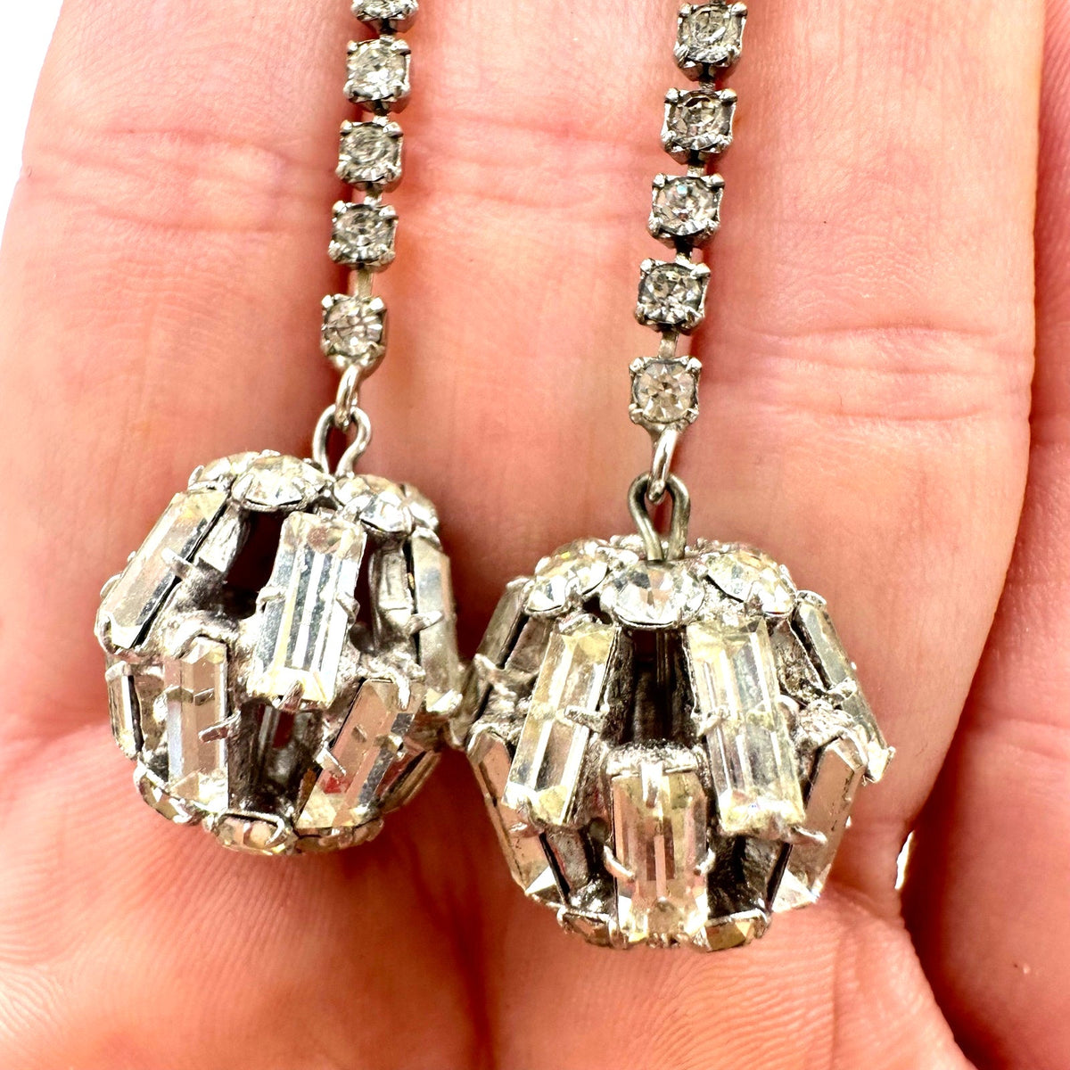 Vintage silver tone clear glass rhinestones ball dangle drop clip on earrings