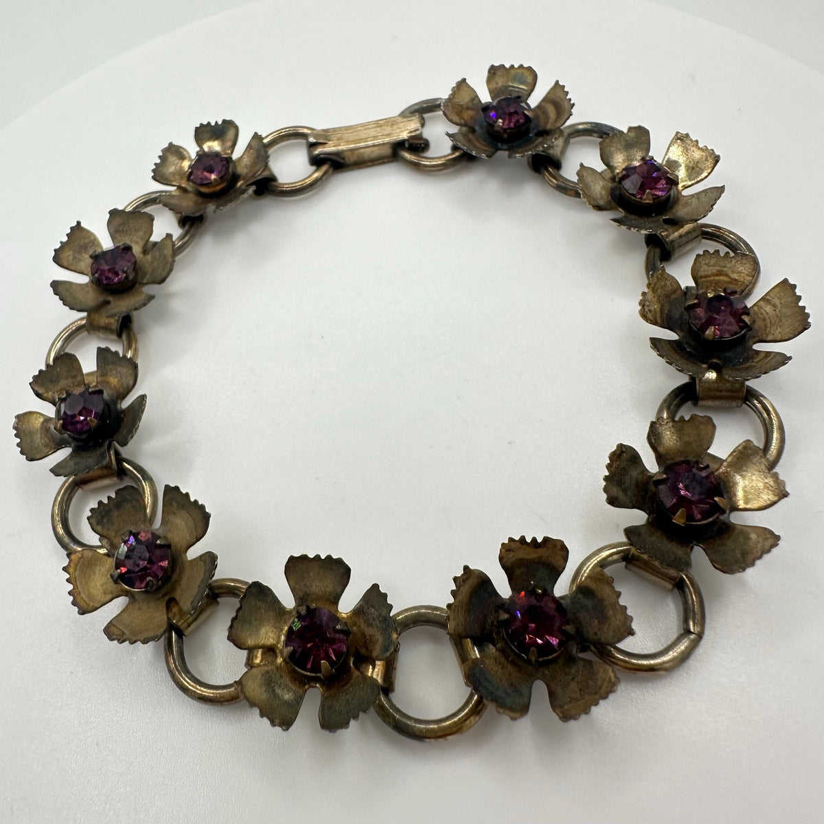 Vintage retro 1940s gold tone brass flowers purple rhinestones flex bracelet