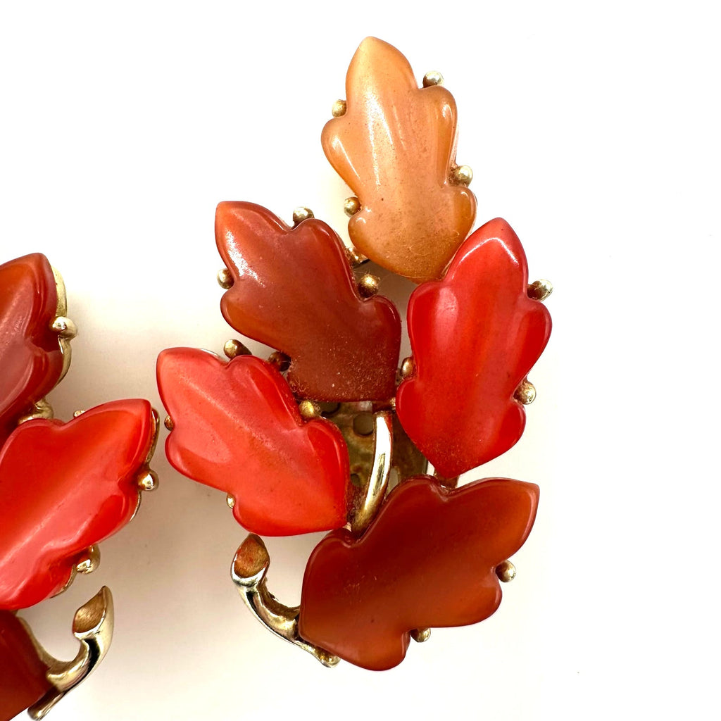 Lisner vintage gold tone red orange thermoset lucite leaf clip on earrings