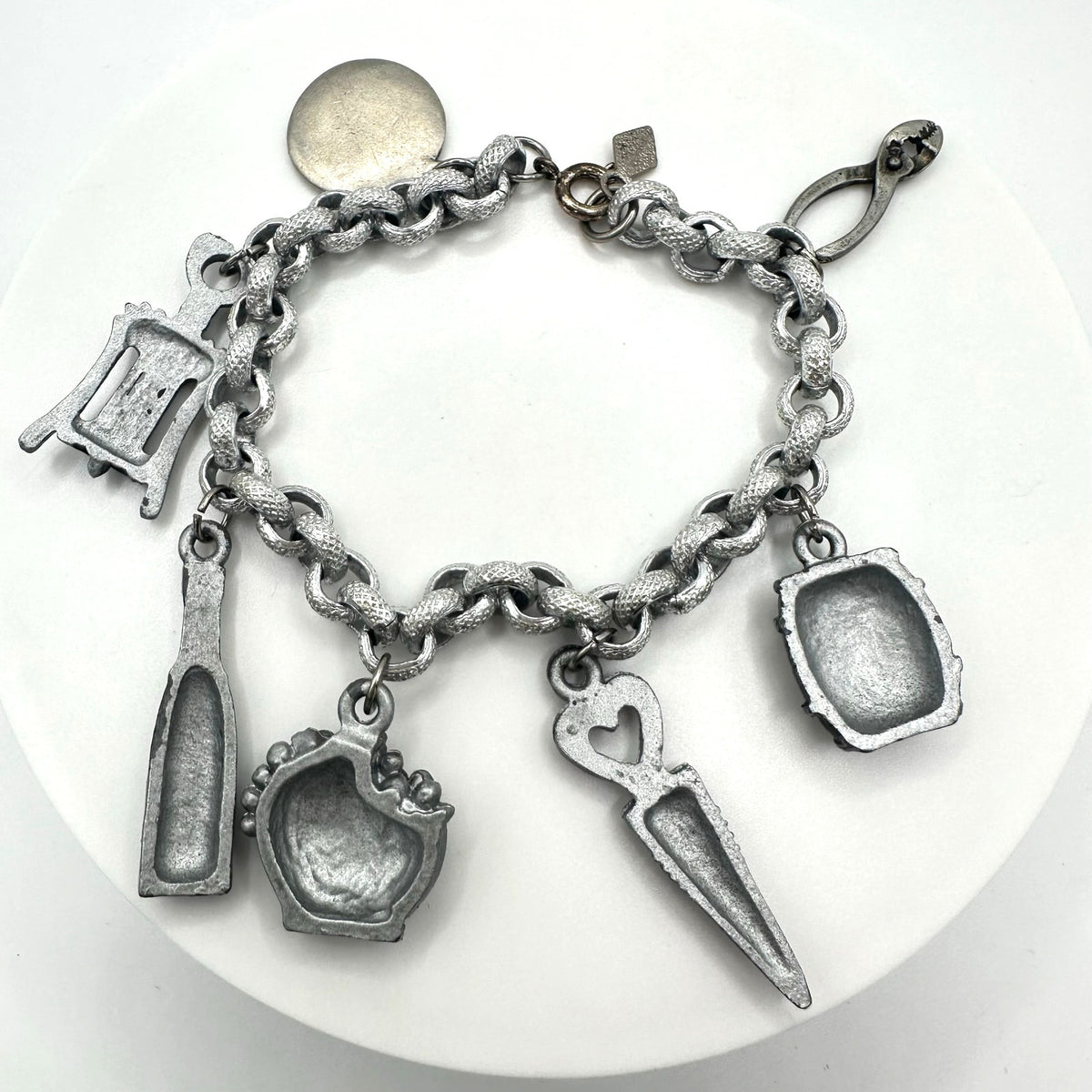 Vintage Sarah Coventry silver tone chain handmade wine charms bracelet 7.75"