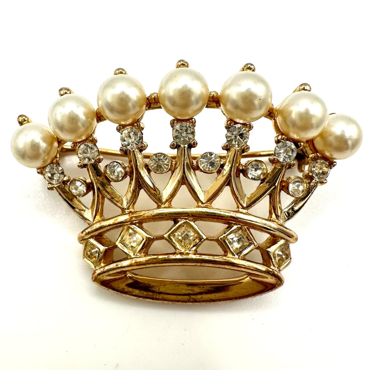 Trifari vintage gold tone clear rhinestones faux pearls royal crown brooch