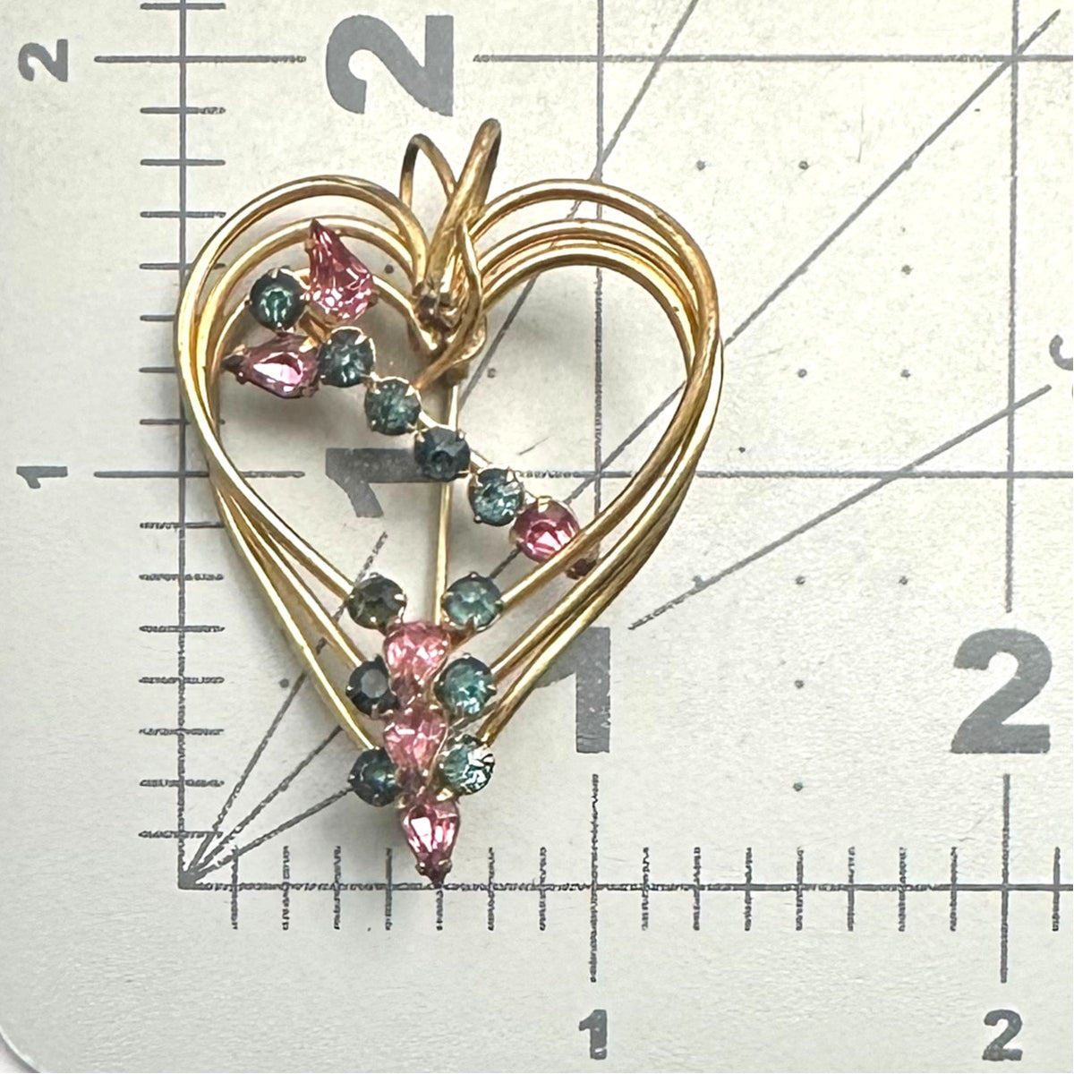 1940s 1950s vintage gold tone pink blue rhinestones heart brooch pin pendant