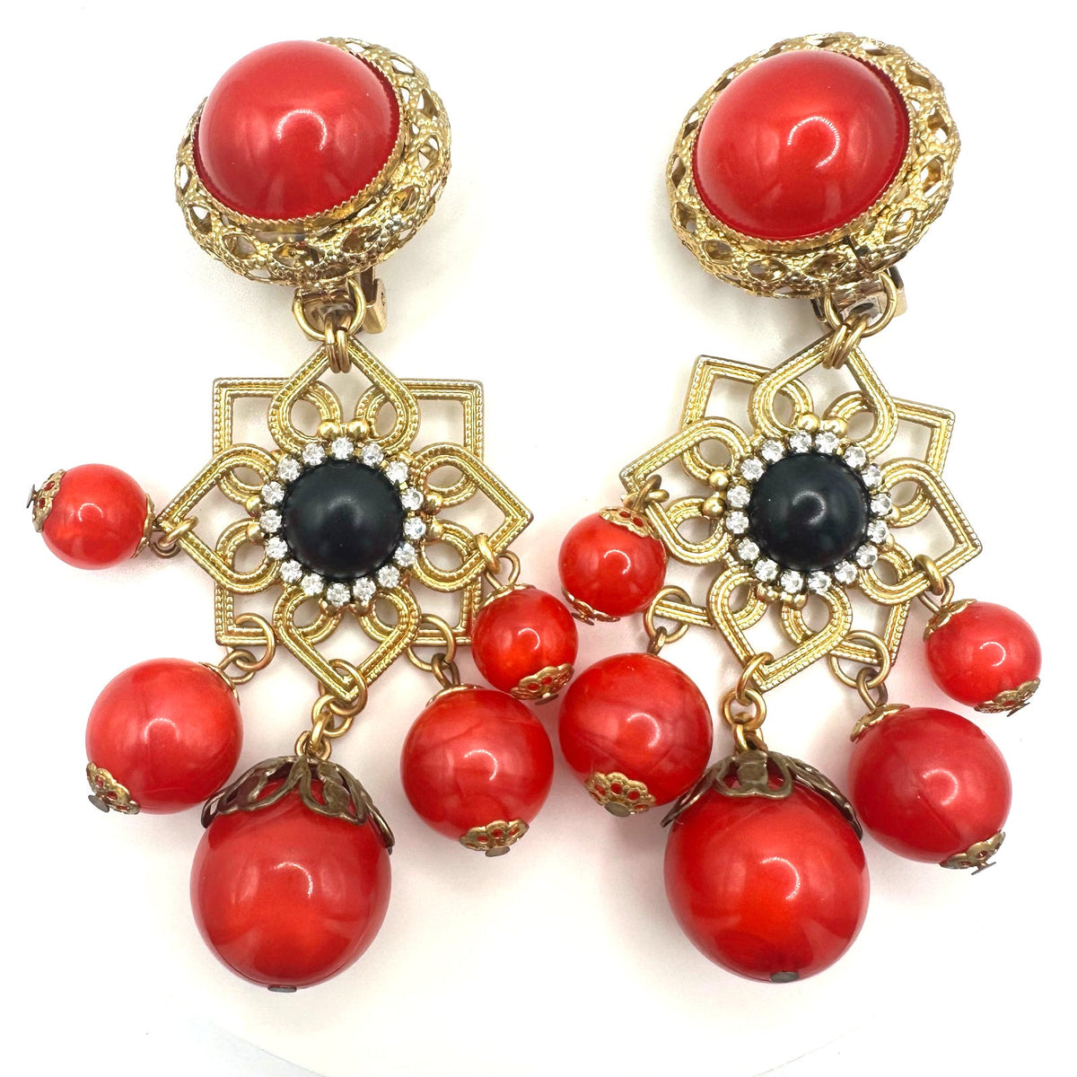 Vintage gold tone red moonglow lucite beaded dangle statement clip on earrings