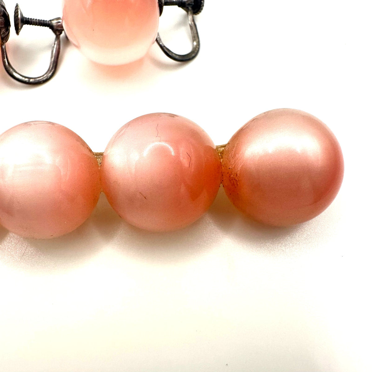Vintage silver tone pink moonglow lucite bar brooch screw back earrings set