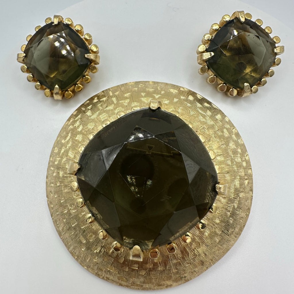 Schrager vintage gold tone smoky glass rhinestones brooch clip on earrings