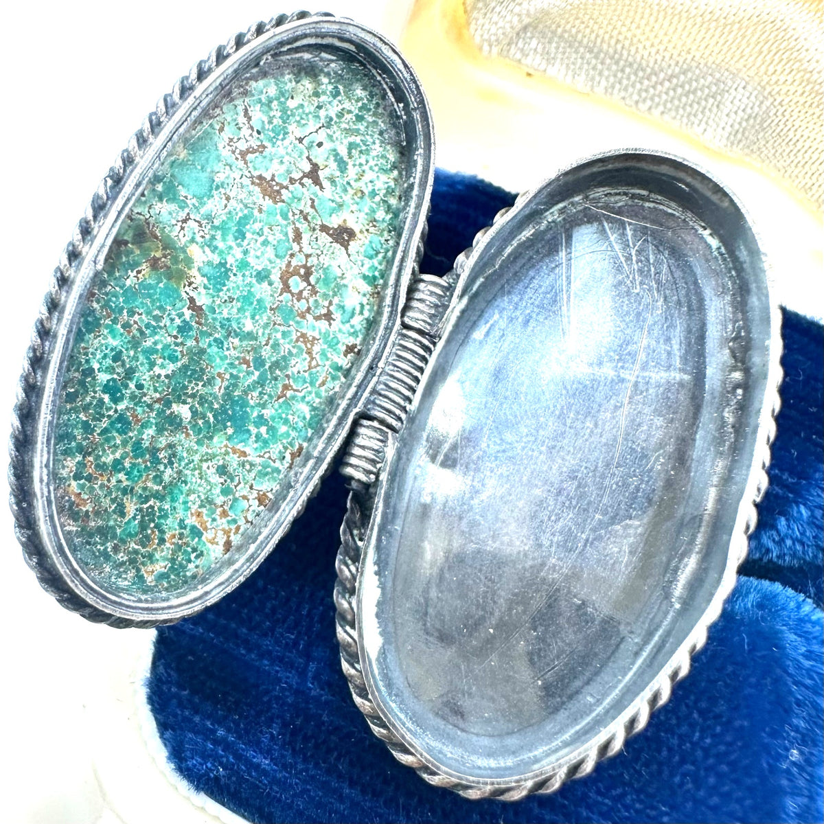 Vintage 925 sterling silver genuine green turquoise poison locket ring size 6