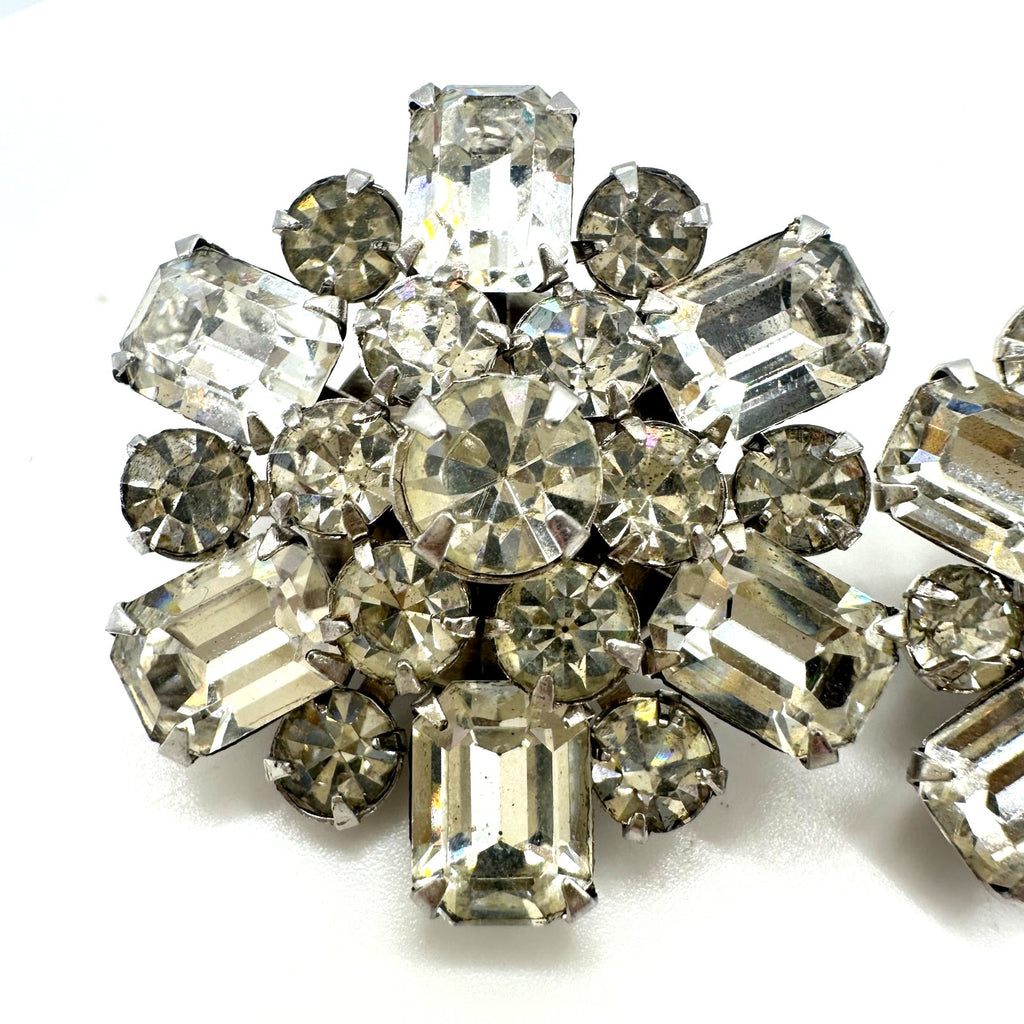 1950s vintage silver tone clear glass rhinestones cluster clip on earrings