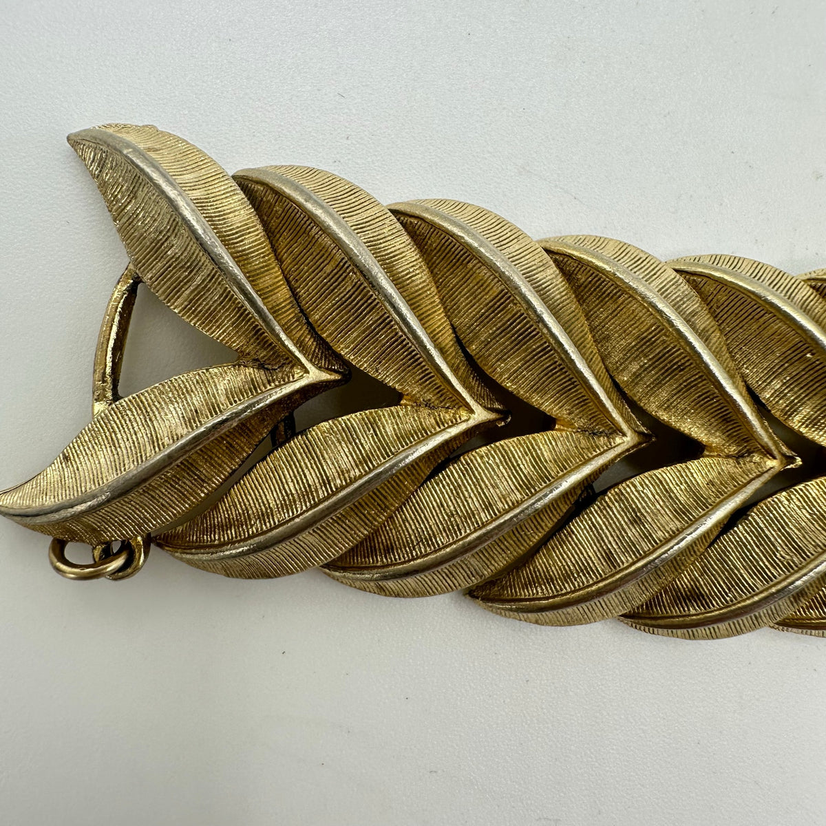 1950s vintage high end MCM gold tone brushed leaves leaf flex bracelet 6.5"