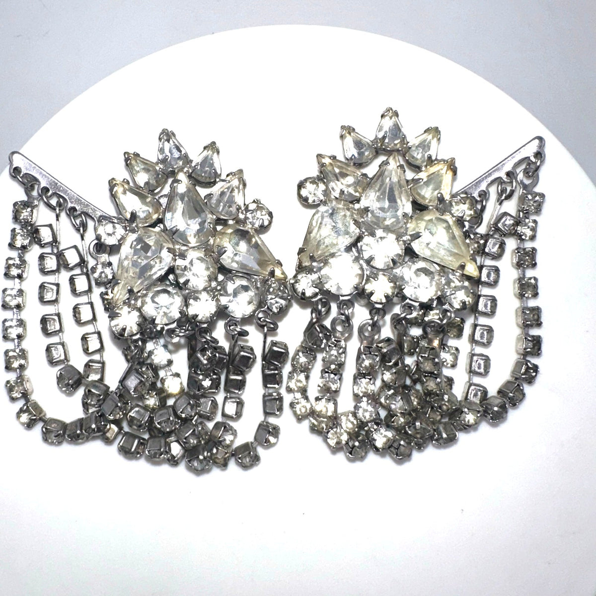 Vintage silver tone clear rhinestones swag chains fringe clip on earrings