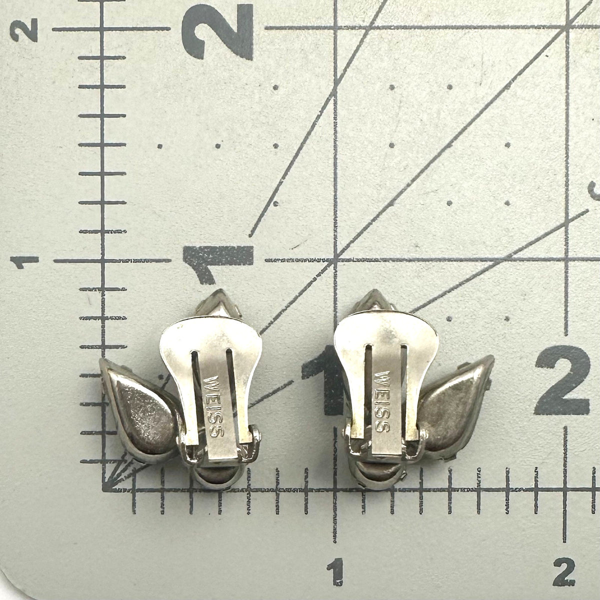 Weiss signed vintage silver tone clear glass rhinestones clip on earrings