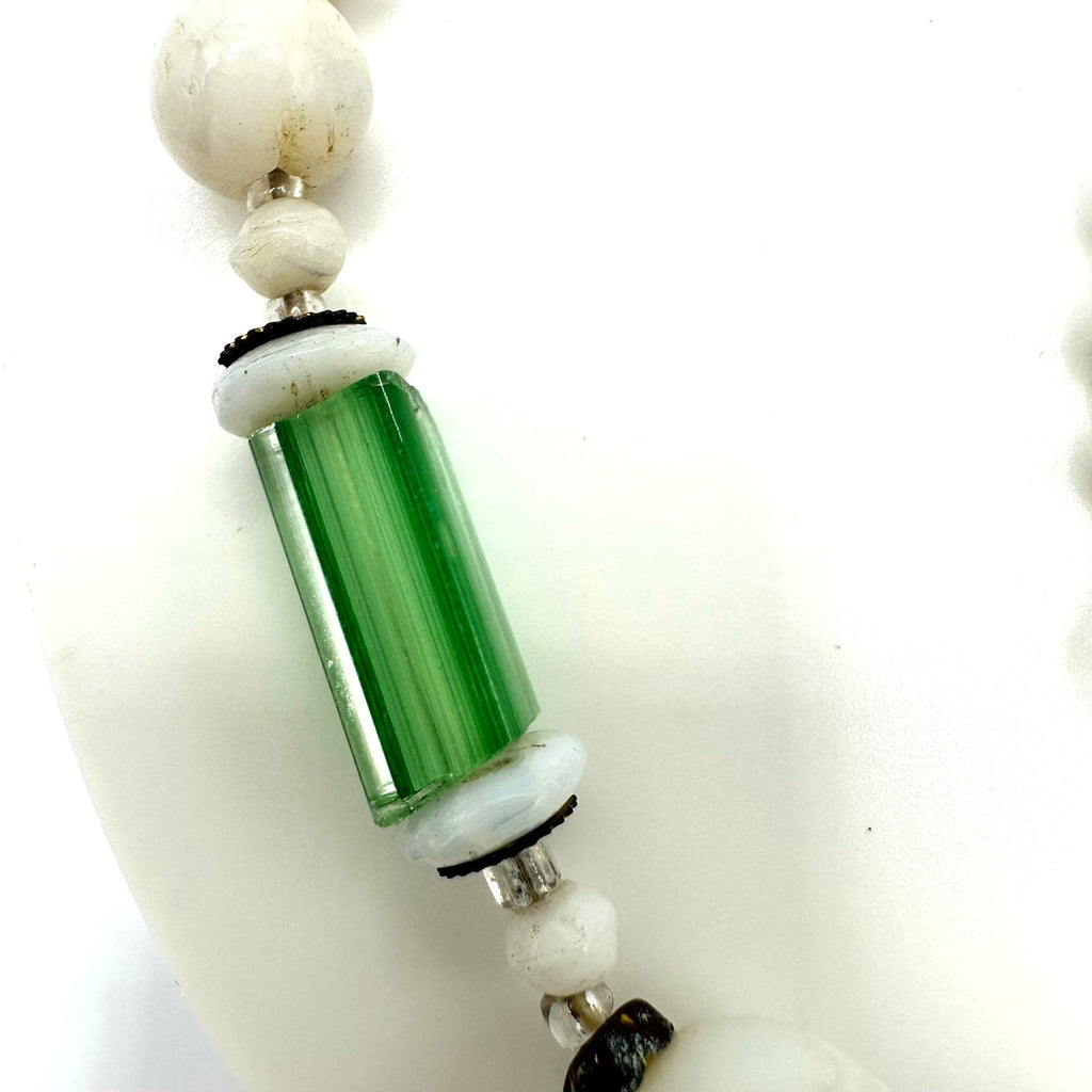 Antique Art Deco 1920s white milk green cane glass beaded graduated necklace