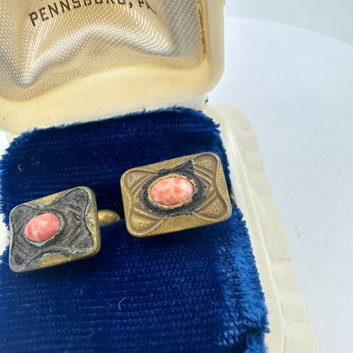 Antique Victorian Arts & Crafts gold tone peach art glass bean back cufflinks