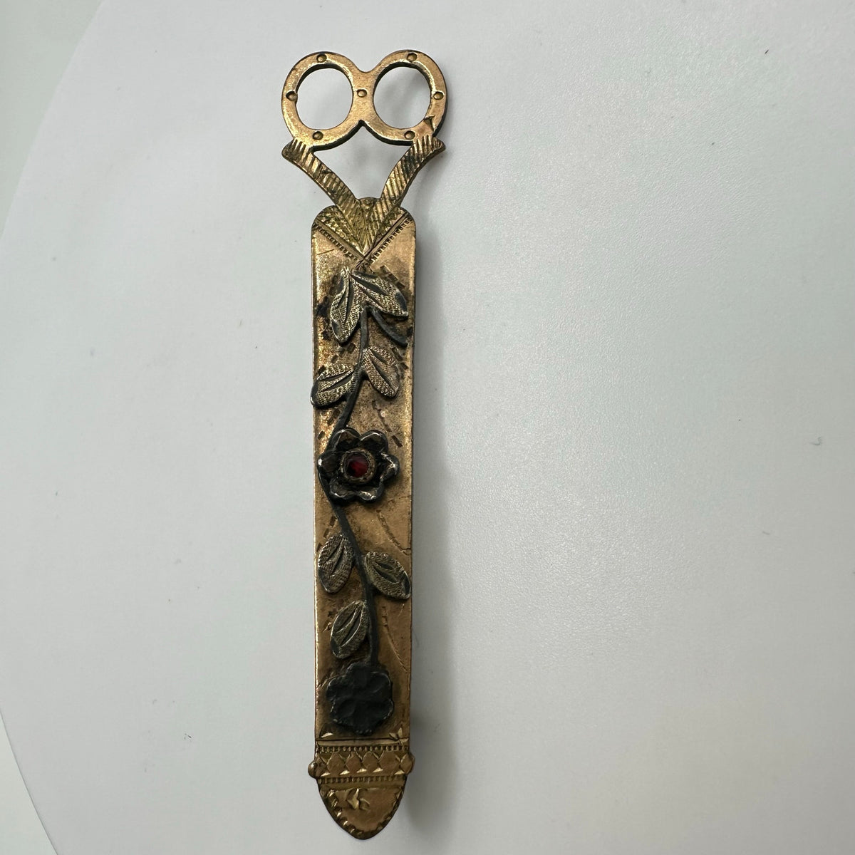 Antique Victorian 1800s gold filled red paste rhinestone scissors brooch pin