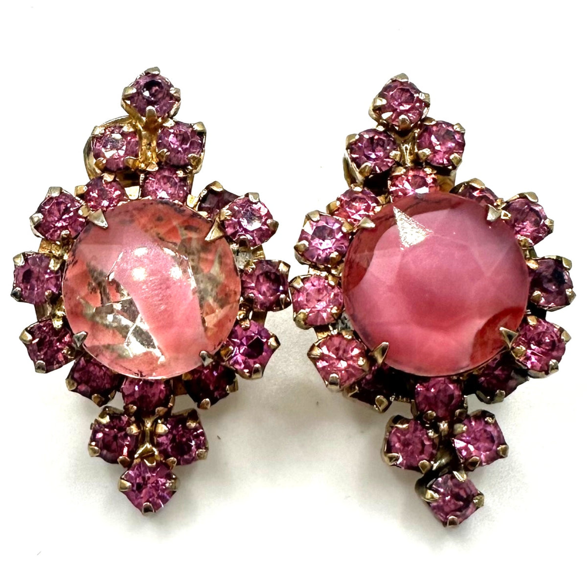1950s vintage gold tone pink clear givré art glass rhinestones clip on earrings