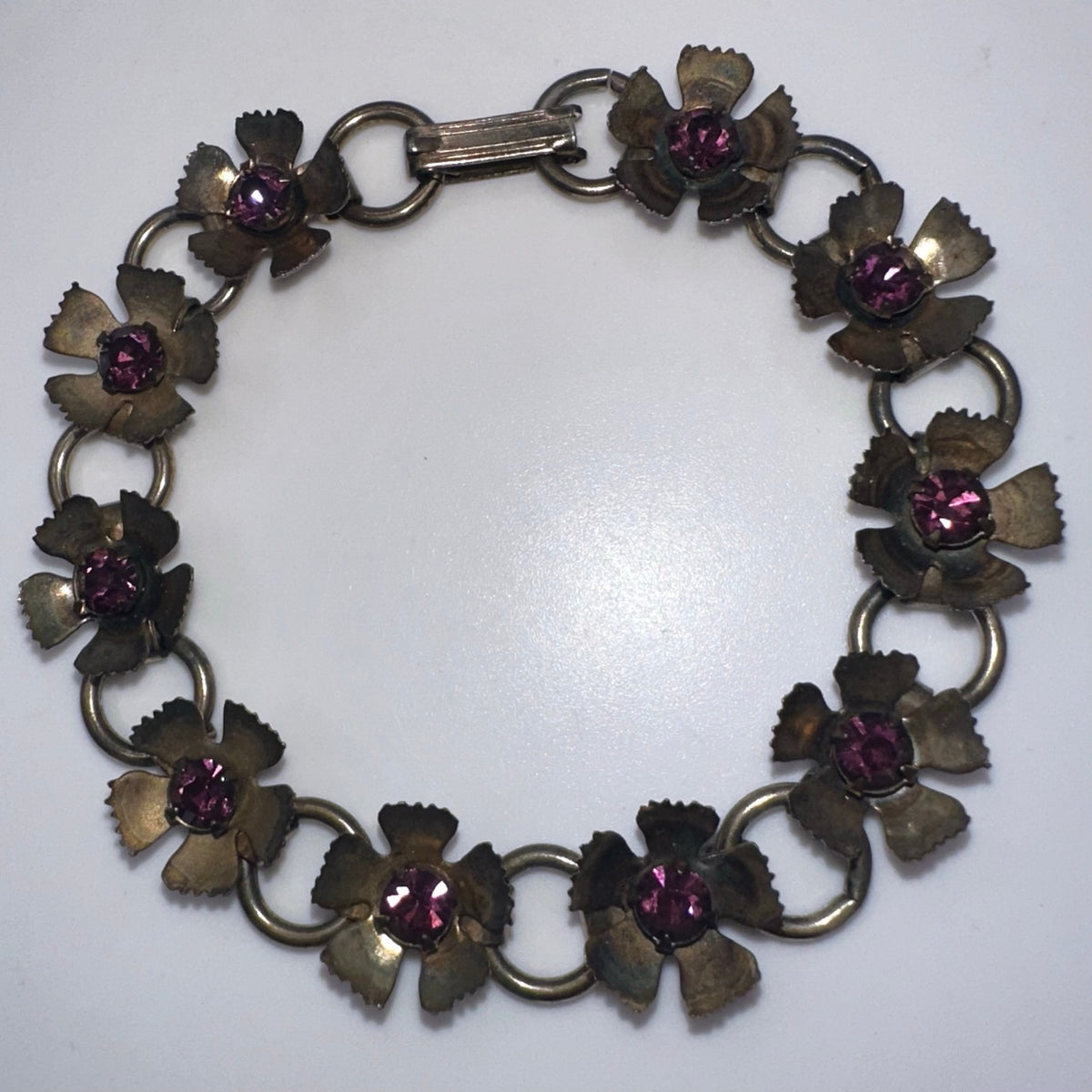 Vintage retro 1940s gold tone brass flowers purple rhinestones flex bracelet