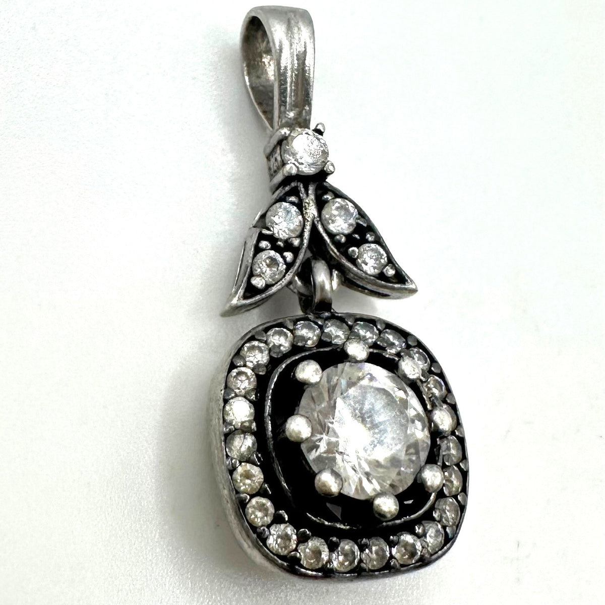 DGS Turkey 925 sterling silver clear cubic zirconia CZs leaf drop pendant