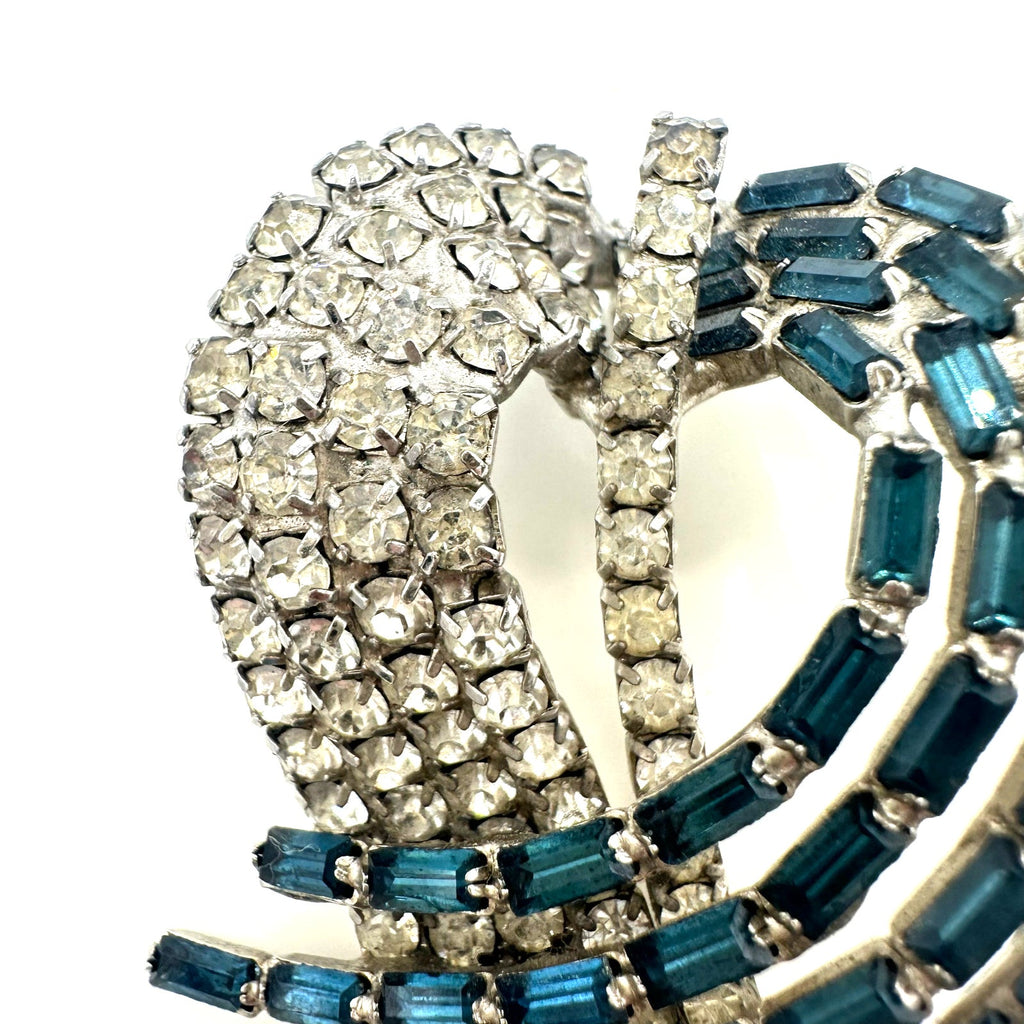 Vintage 1950s silver tone clear Montana blue baguette rhinestones 3D brooch