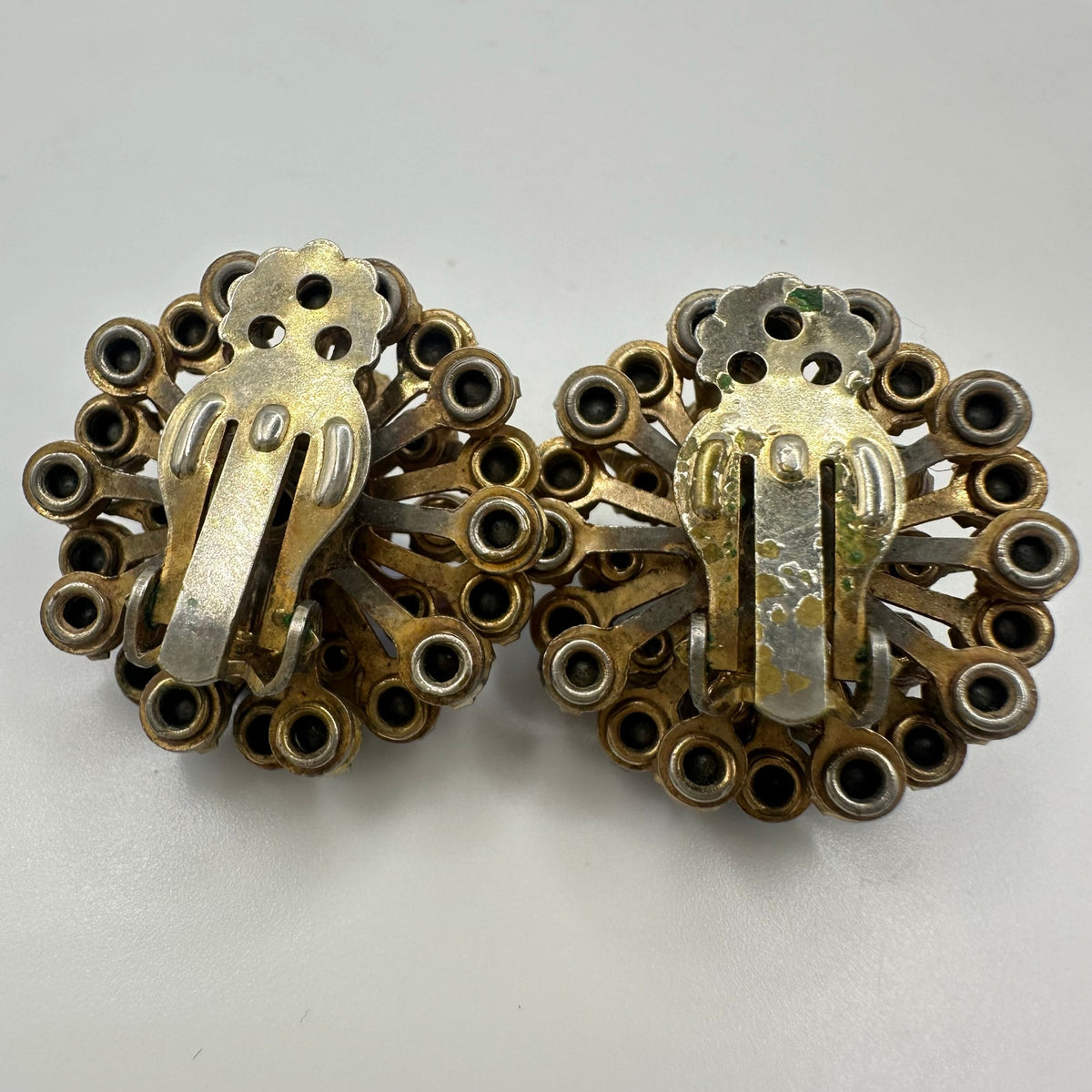 Vintage 1950s gold tone red aurora borealis AB rhinestones clip on earrings