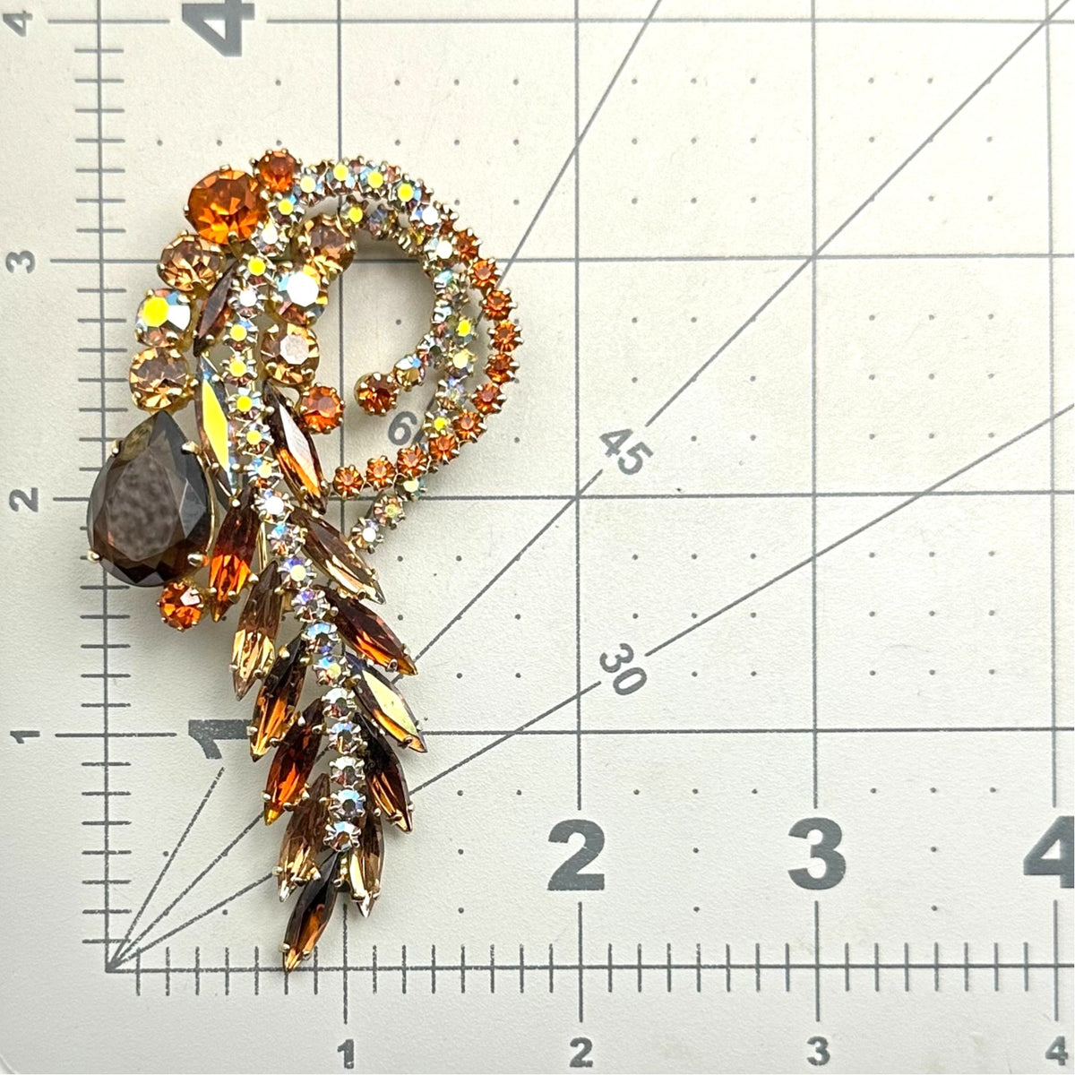 Vintage gold tone amber brown topaz glass AB aurora borealis rhinestones brooch