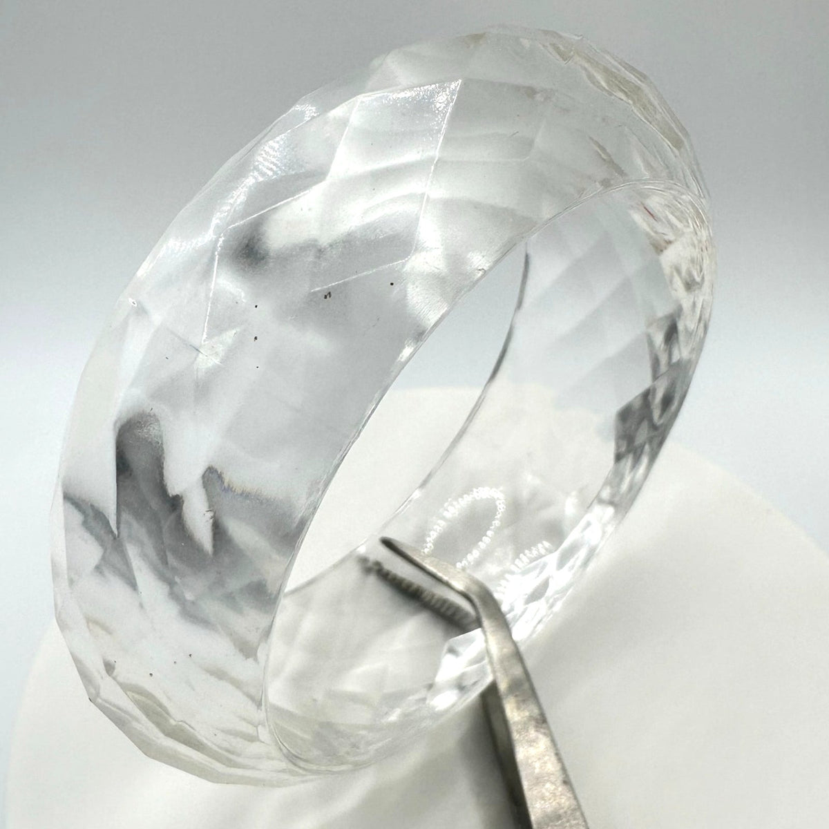 1940s vintage retro clear faceted lucite statement chunky bangle bracelet