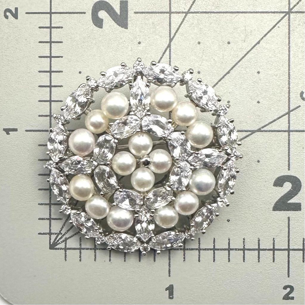 High end silver tone clear cubic zirconia CZs freshwater pearls brooch pendant