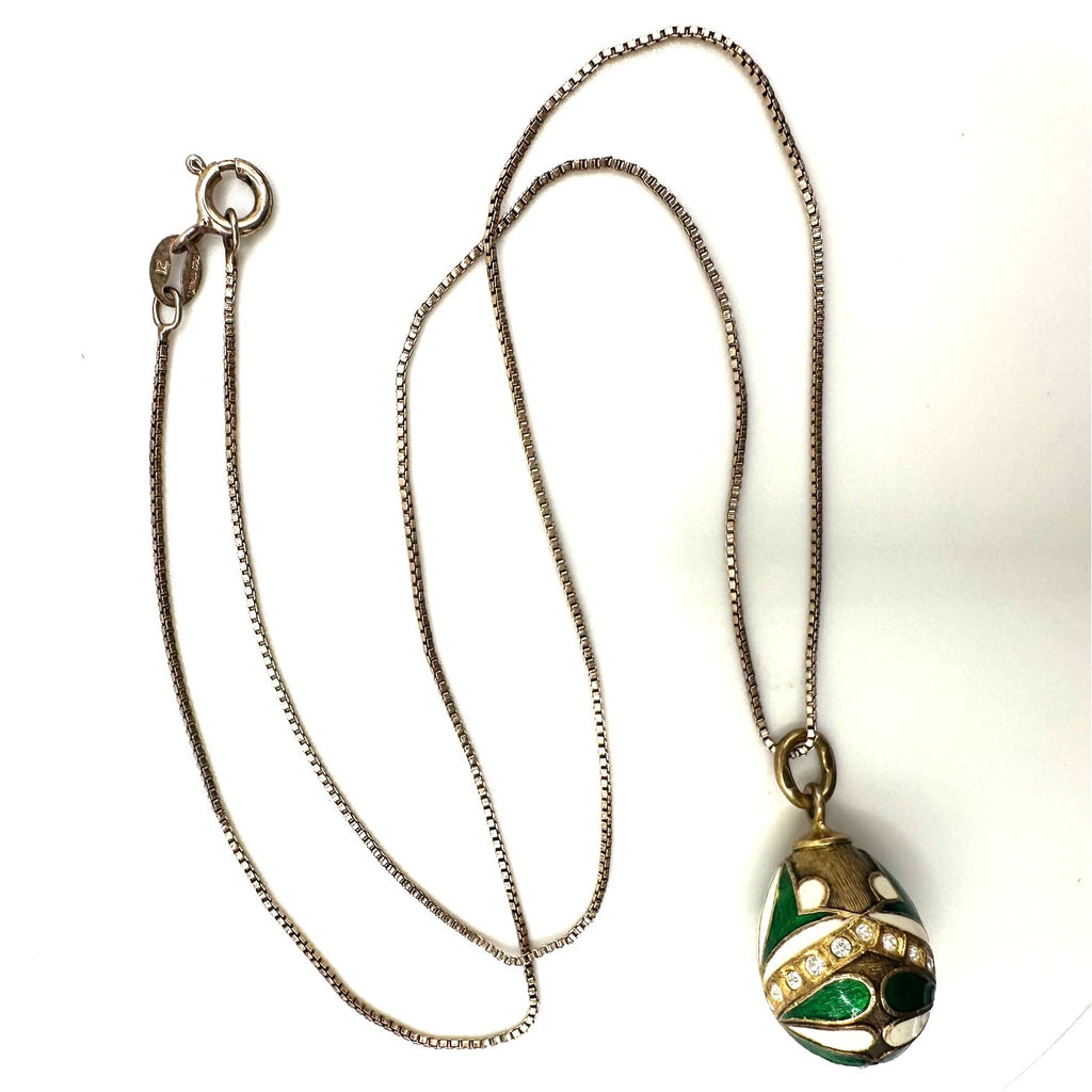 Vintage Russian Kokoshnik gilt sterling silver green enamel egg pendant necklace