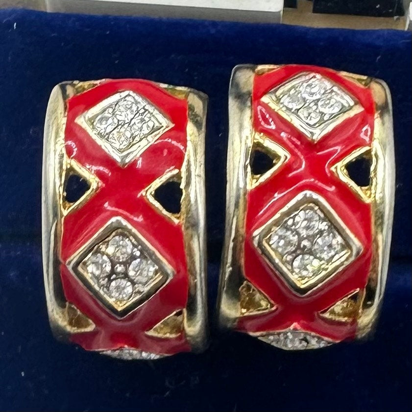 Vintage gold tone clear rhinestones red enamel half hoops clip on earrings