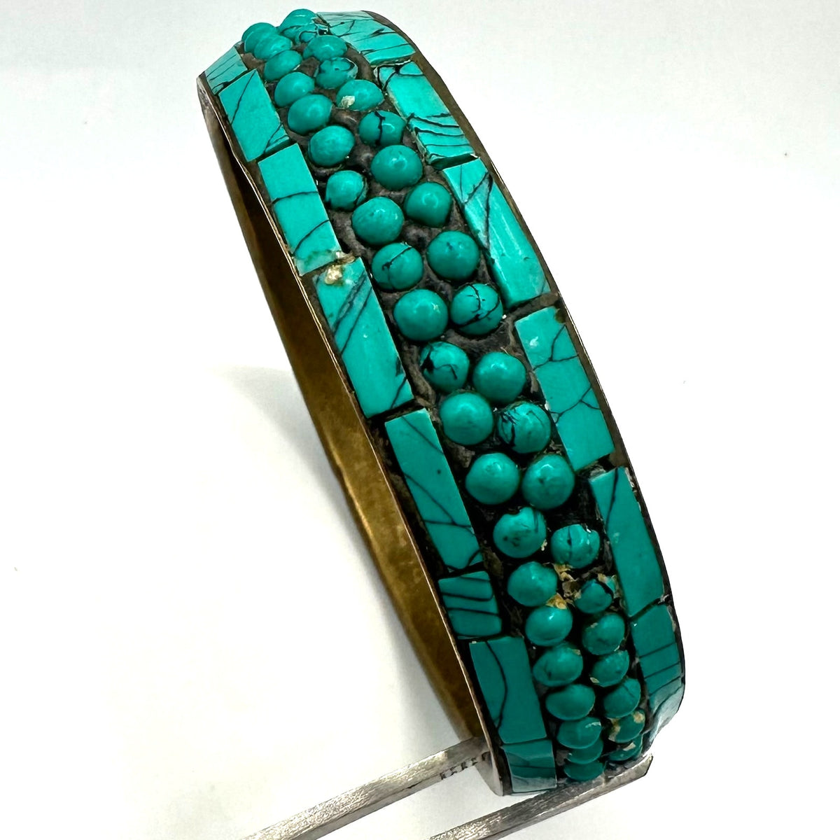 Vintage gold tone brass faux turquoise howlite inlay studded bangle bracelet