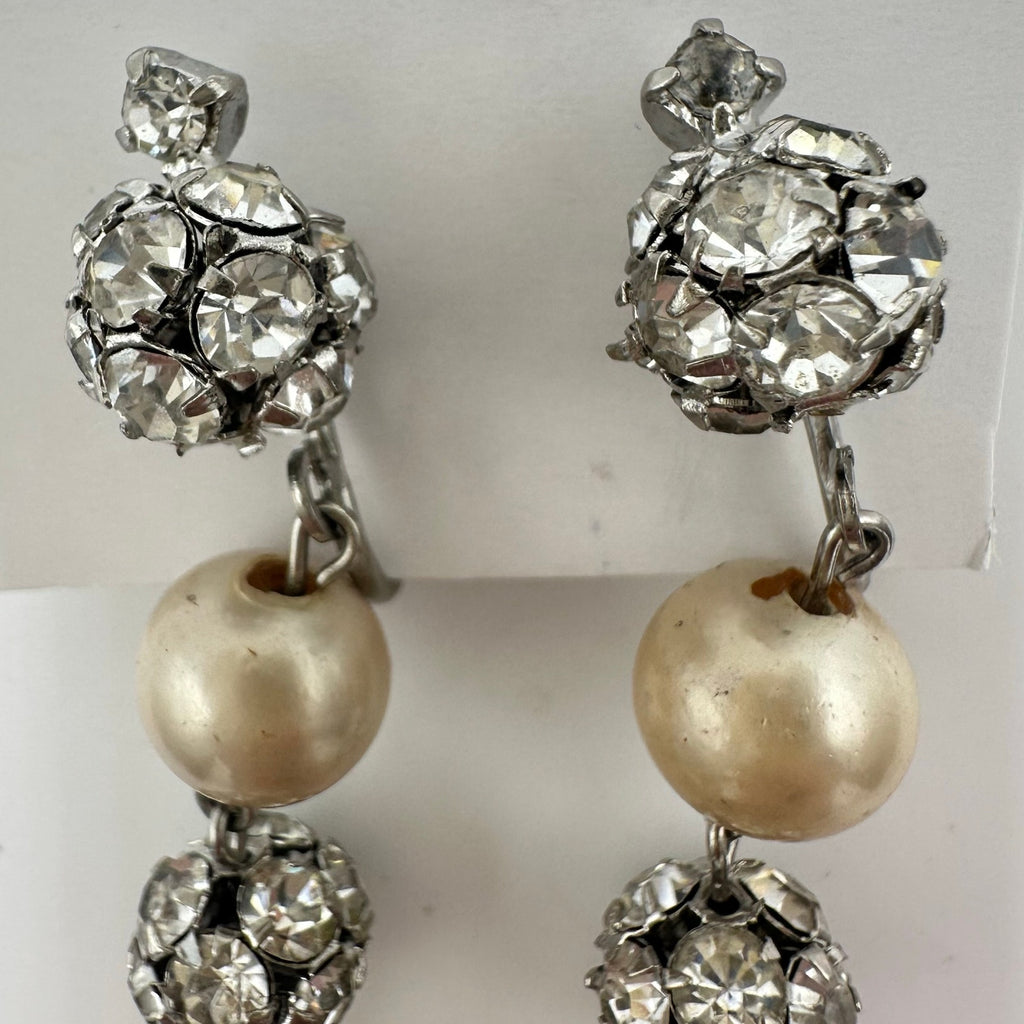 Vintage silver tone clear rhinestones faux pearls dangle drop clip on earrings