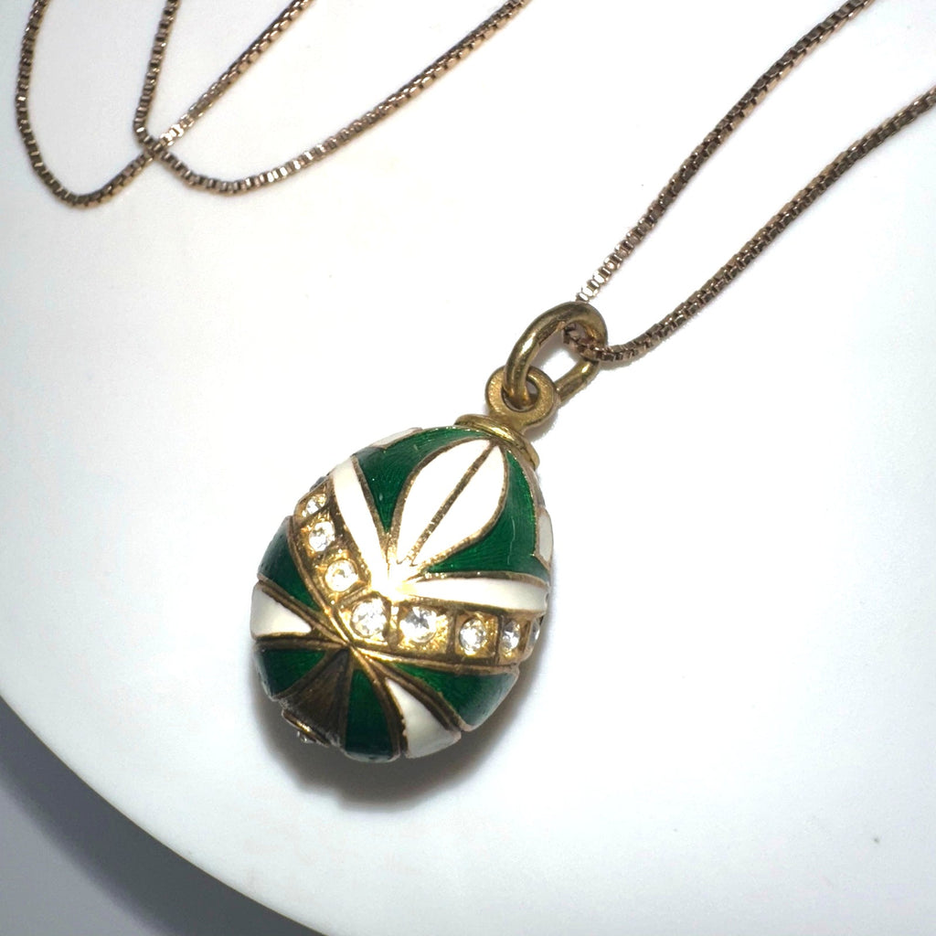 Vintage Russian Kokoshnik gilt sterling silver green enamel egg pendant necklace