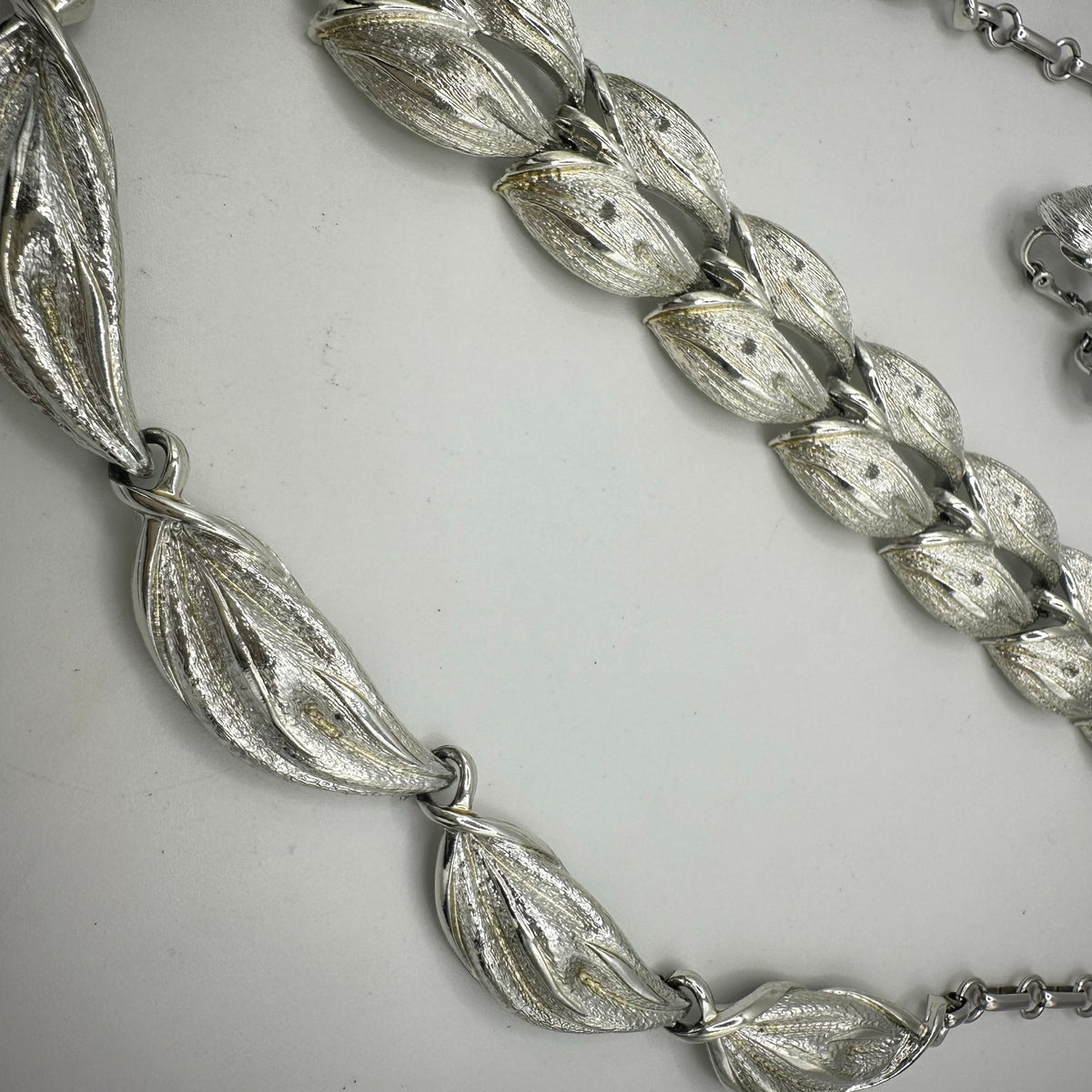 Coro Pegasus vintage silver tone leaf leaves necklace bracelet clip on earrings