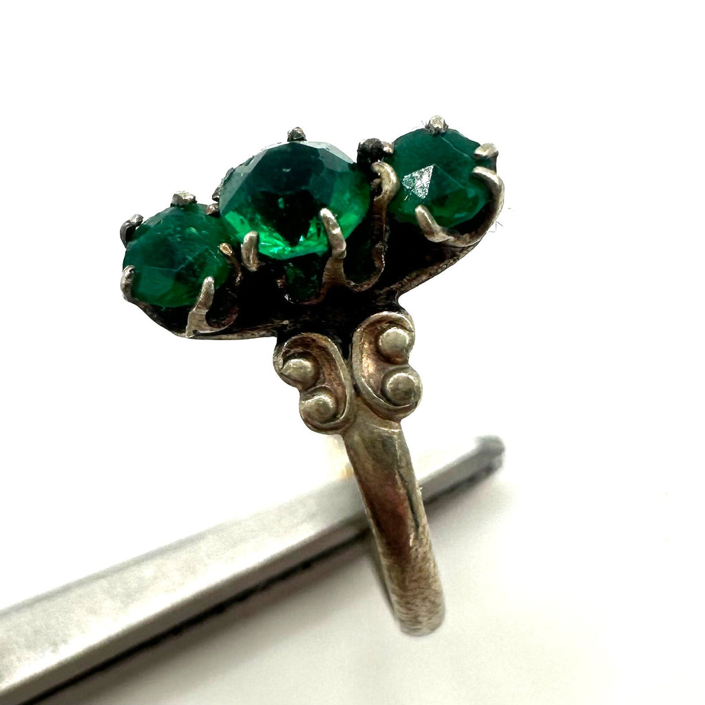 Antique Art Deco 1920s silver tone green Czech glass rhinestones ring 6.5