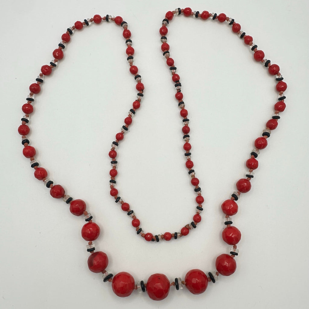 Antique Art Deco 1930s red black Czech glass beads beaded graduated 33” necklace