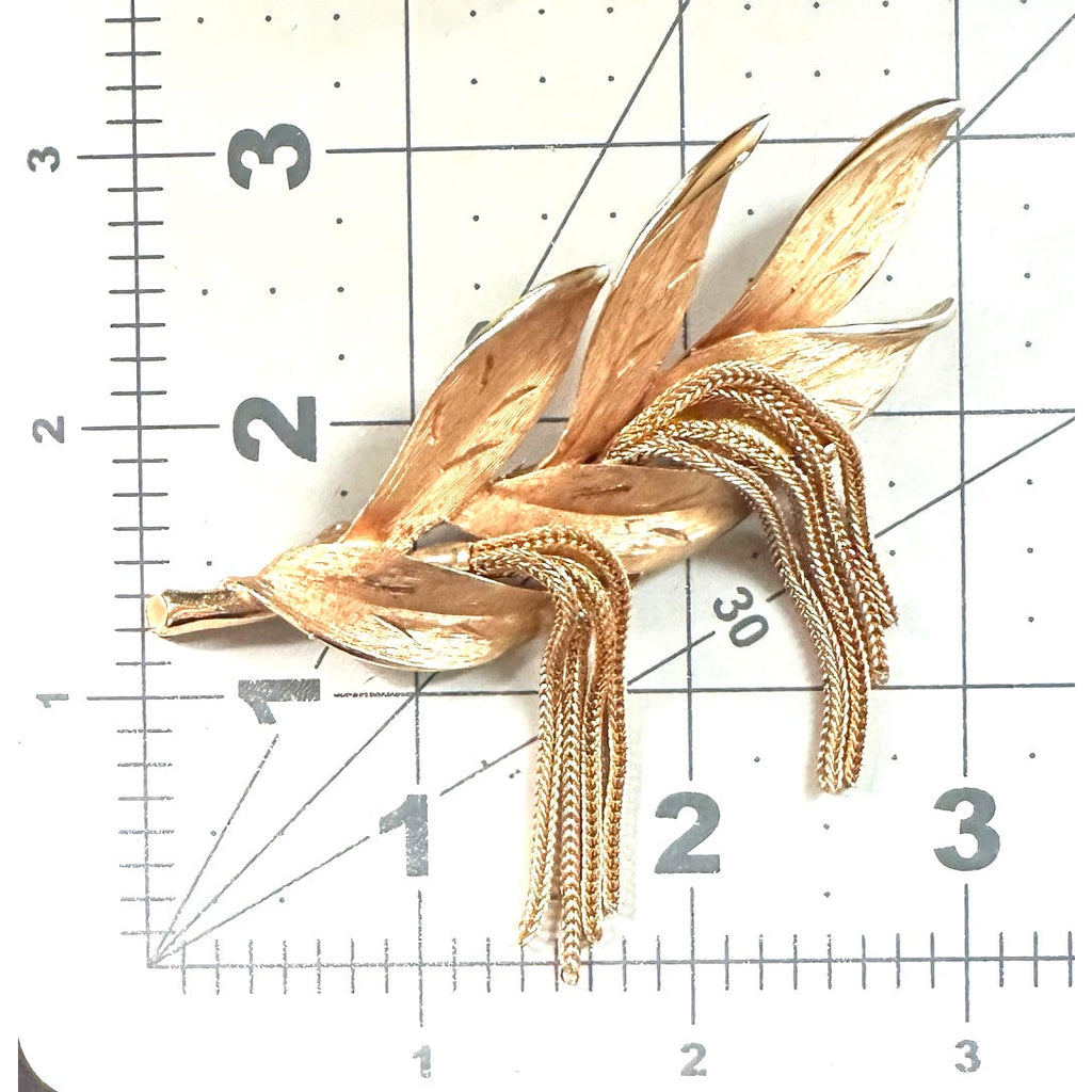 Vintage high end gold tone articulated foxtail chains leaf leaves brooch