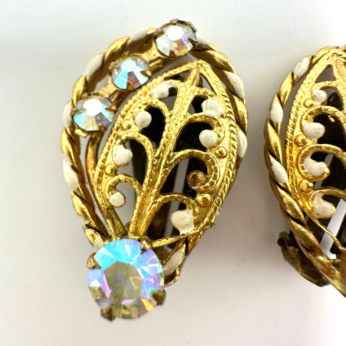 Austria vintage gold tone filigree leaves AB rhinestones clip on earrings