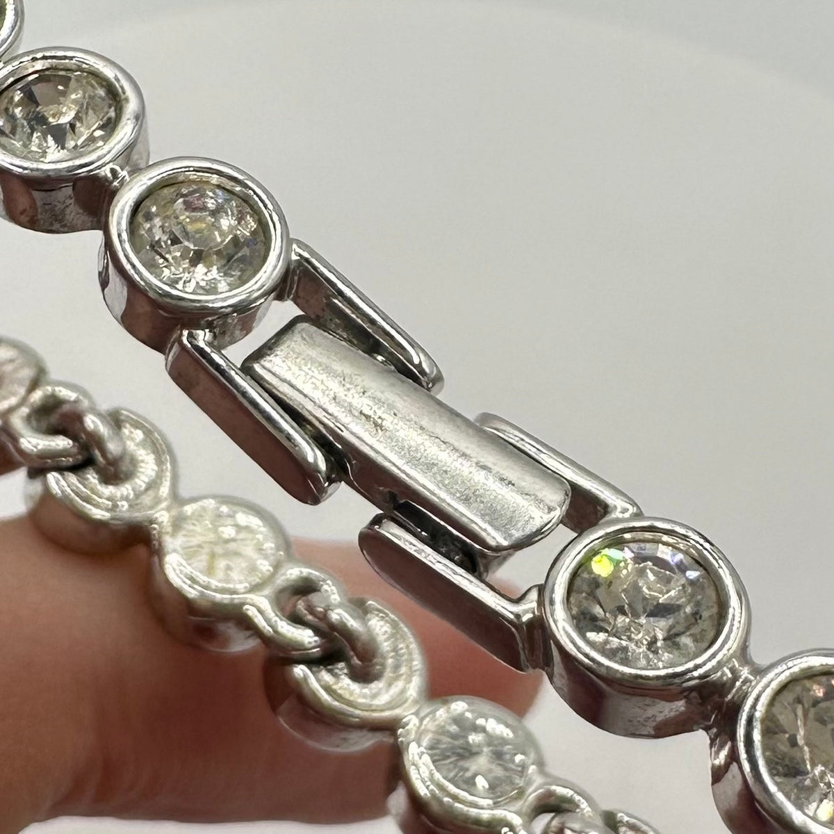 Swarovski clear Austrian crystals silver tone rhodium plated tennis bracelet 7"