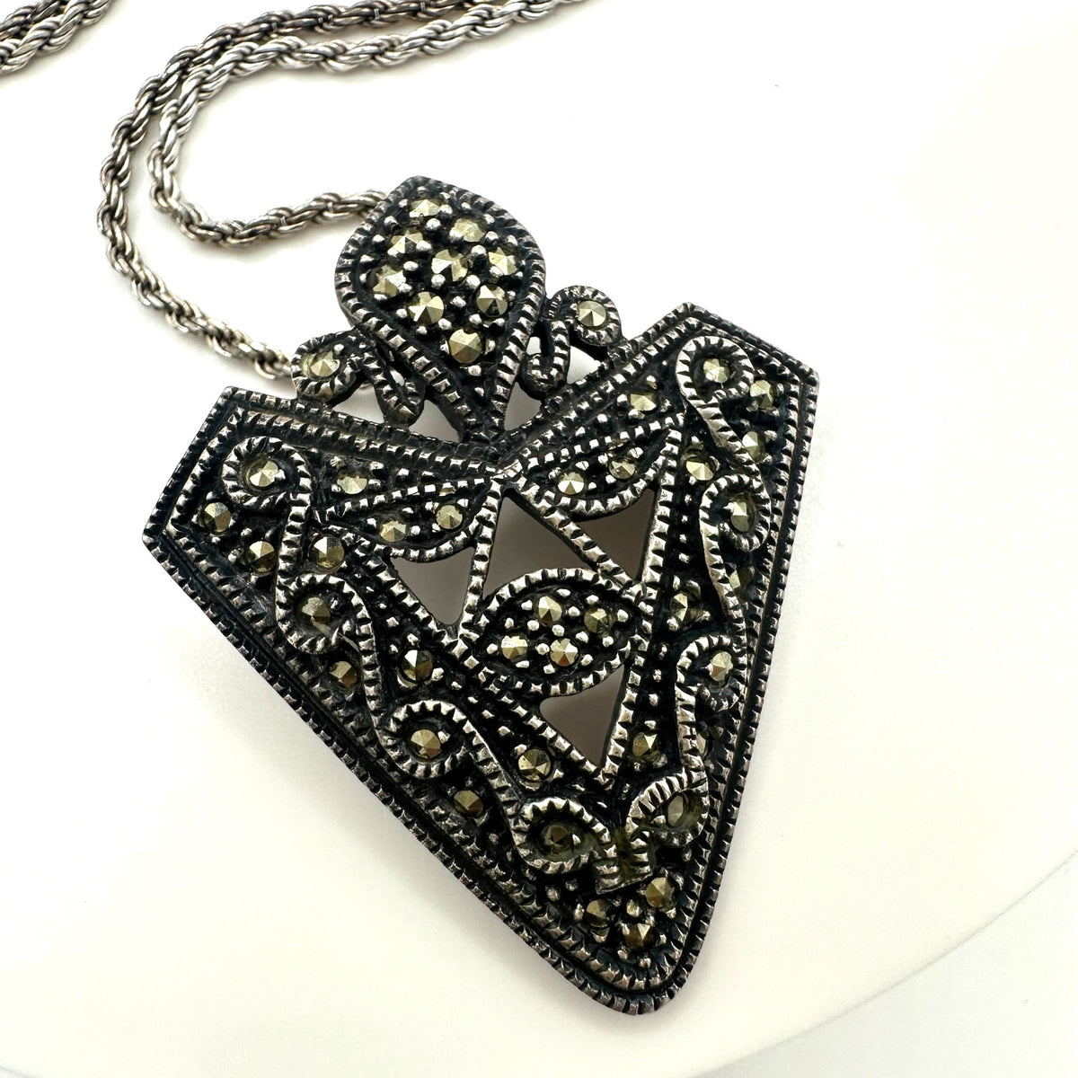 Vintage 925 sterling silver genuine marcasite pendant 18" twisted rope necklace