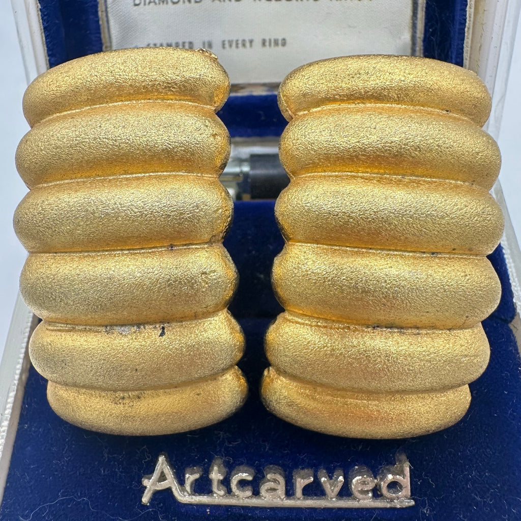 1980s vintage gold tone jumbo massive scalloped high end clip on earrings