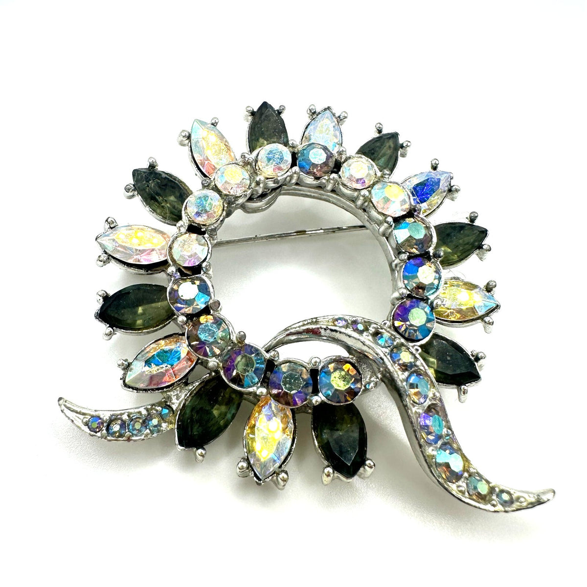 Star vintage silver tone clear gray AB aurora borealis rhinestones wreath brooch