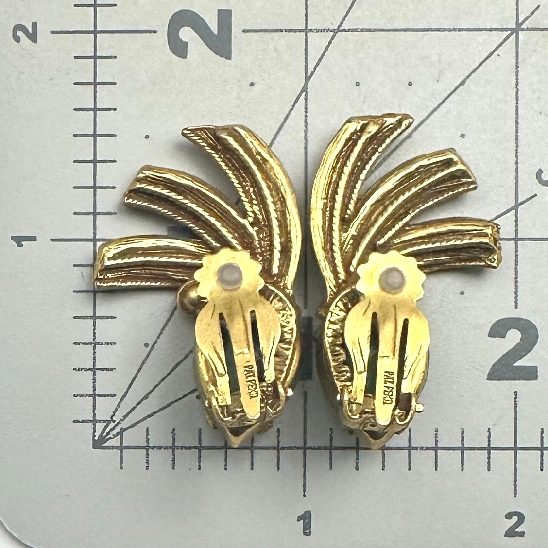 Vintage gold tone fern green rhinestones fan spray crawler clip on earrings