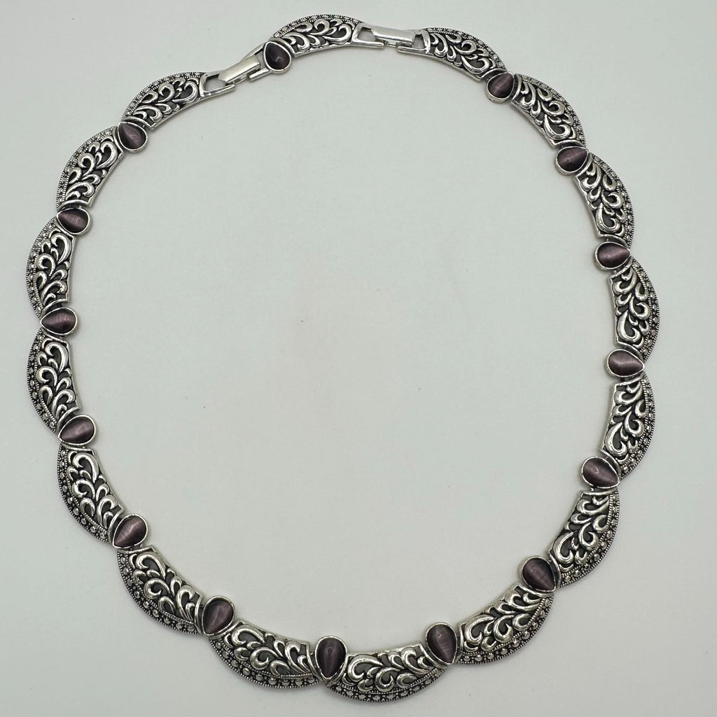 Avon vintage silver tone purple cats eye art glass faux chalcedony necklace