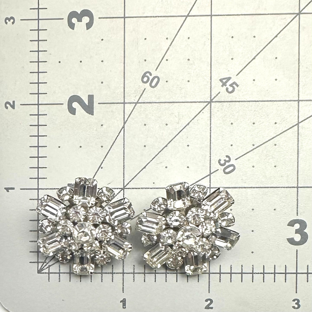 1950s vintage silver tone clear glass rhinestones cluster clip on earrings
