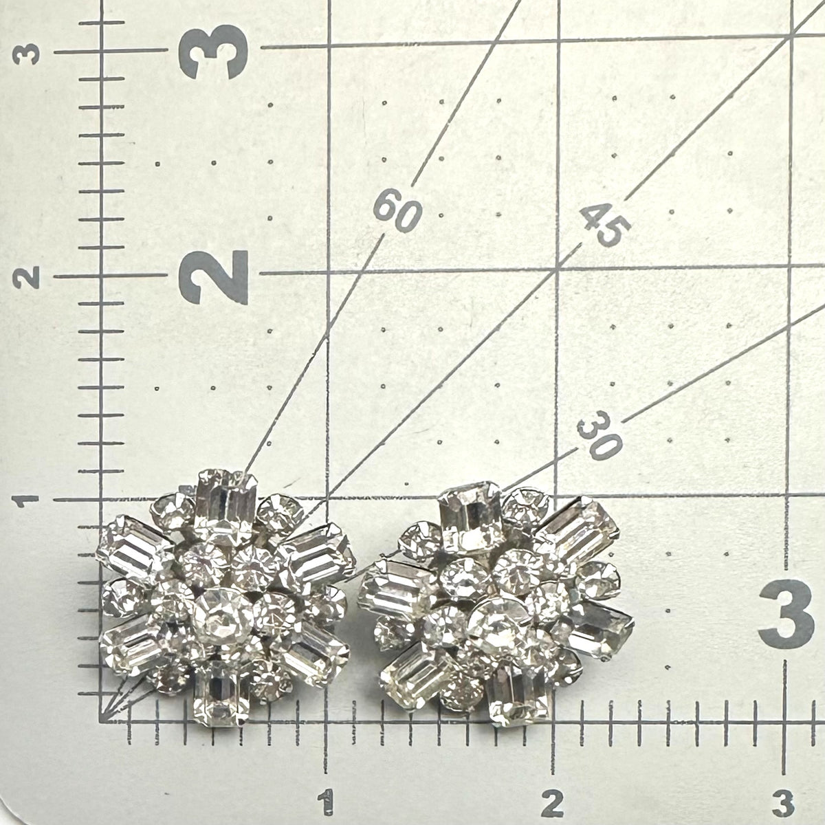 1950s vintage silver tone clear glass rhinestones cluster clip on earrings