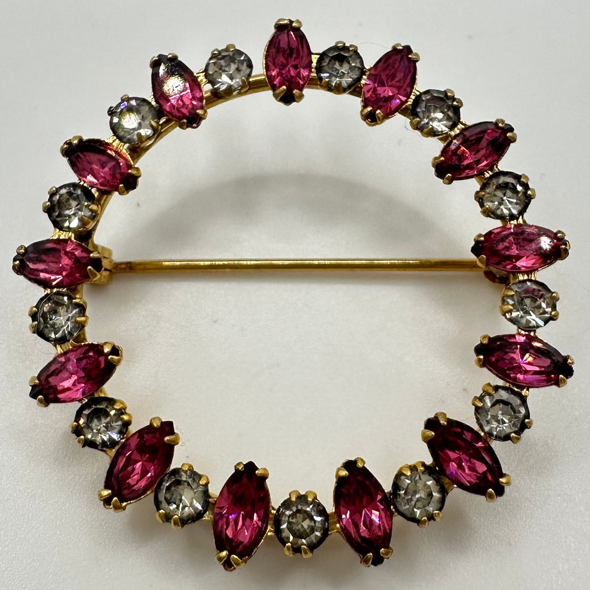 Carl Art 1940s vintage 12kt gold filled pink clear rhinestones wreath brooch