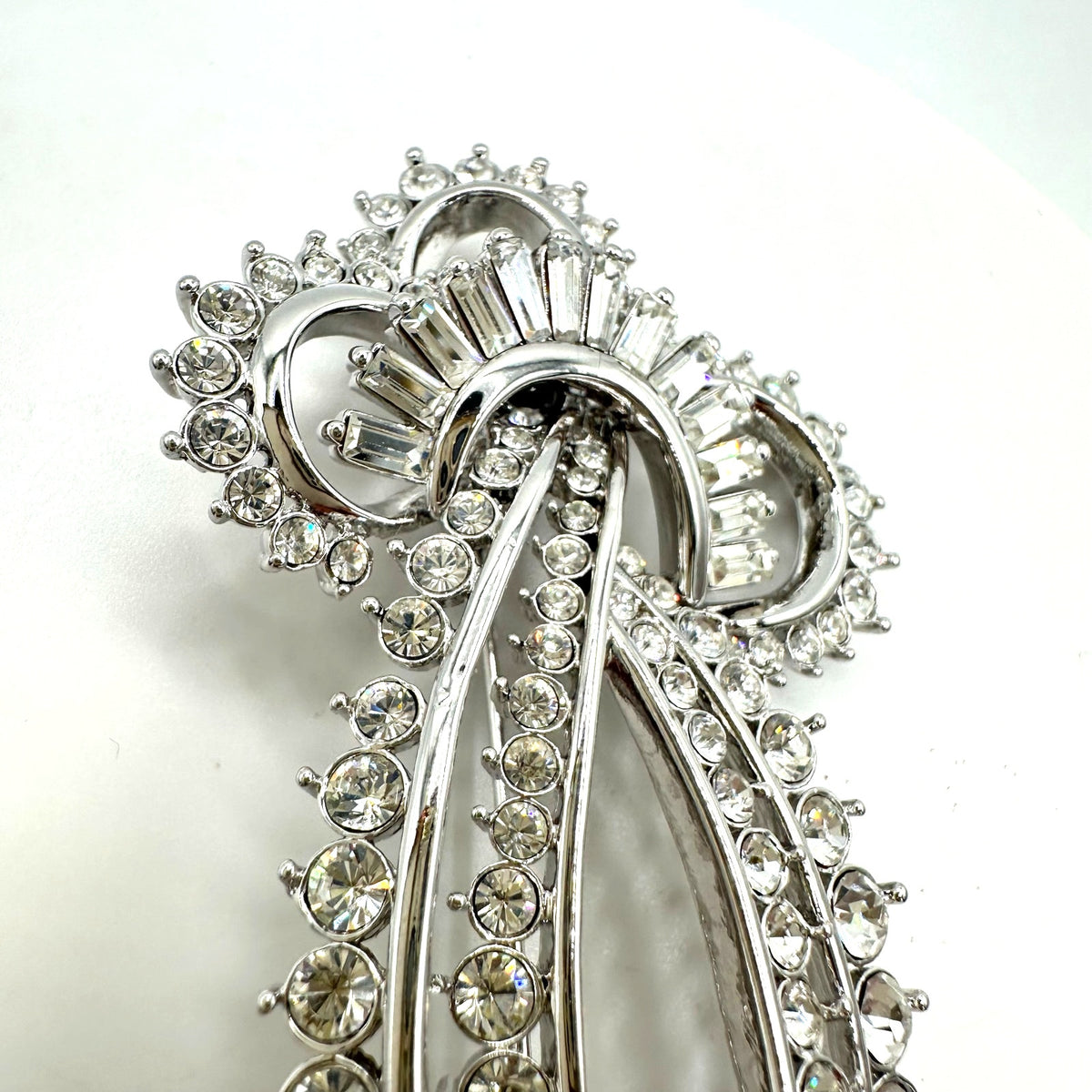 Nolan Miller vintage large silver tone clear baguettes round rhinestones brooch