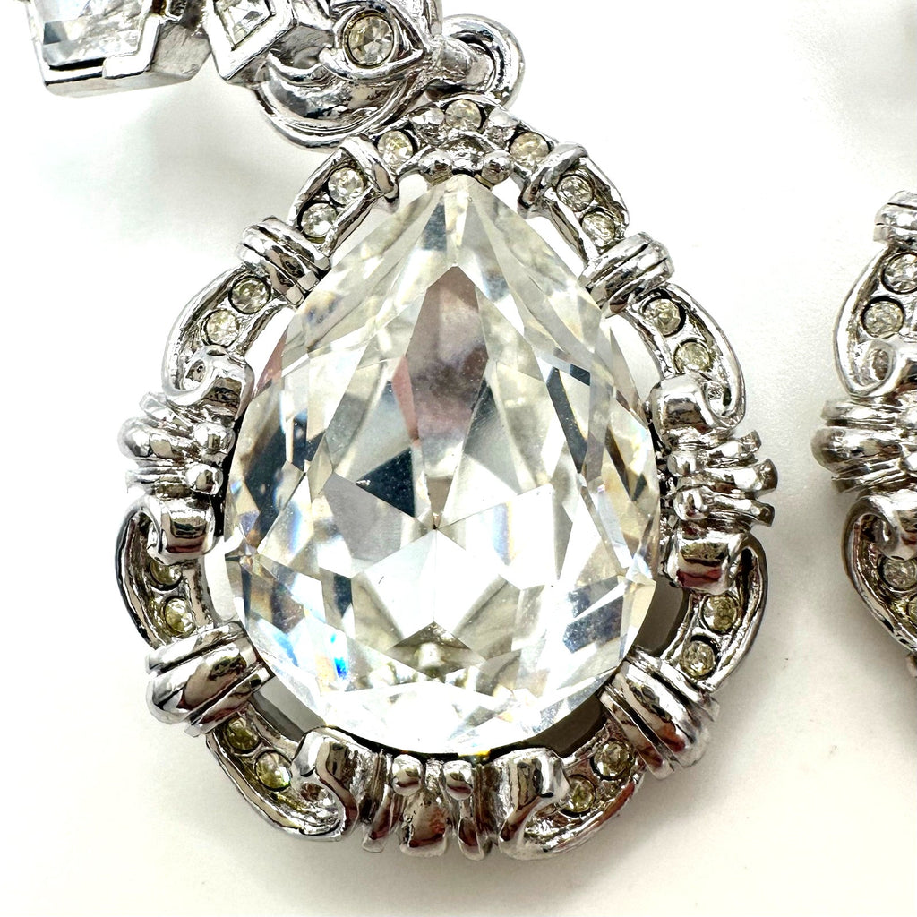 Avon Marie Antoinette replica Smithsonian silver tone crystal clip on earrings