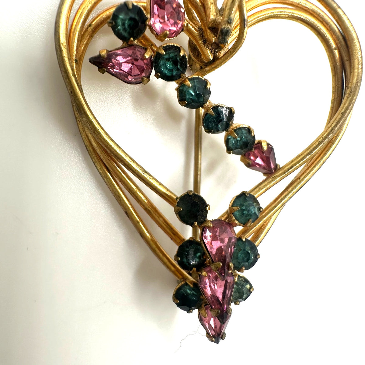 1940s 1950s vintage gold tone pink blue rhinestones heart brooch pin pendant