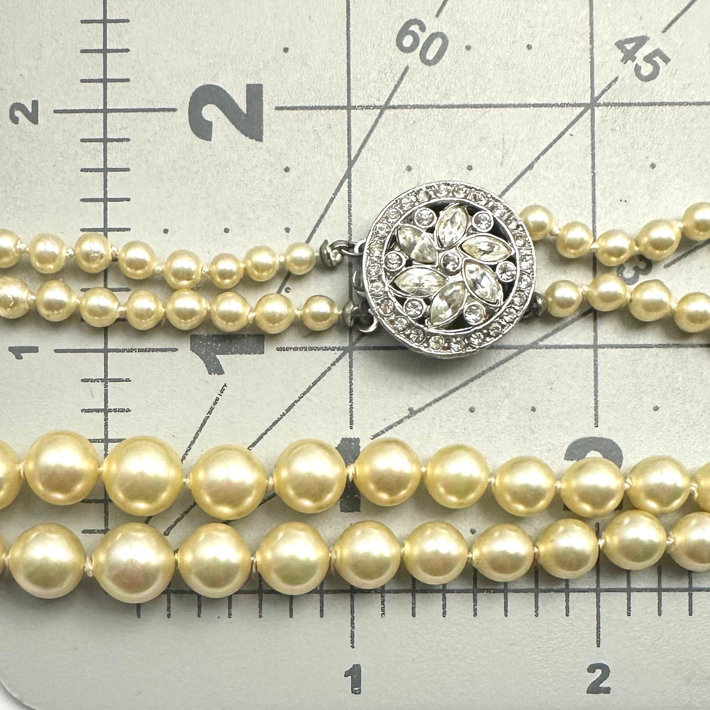 Imperial vintage 2 strand cream lucite faux pearls silver tone beaded necklace